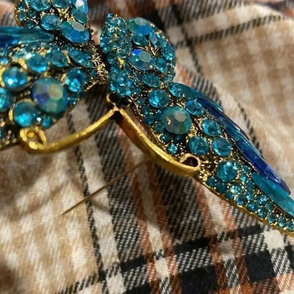 New Crystal Rhinestone Butterfly Insect Ladies Brooch - Picture 6 of 6